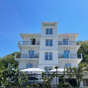 Hotel Fama